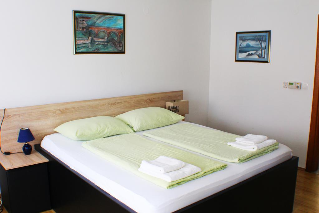 Bokun Apartments III Сисак Екстериор снимка