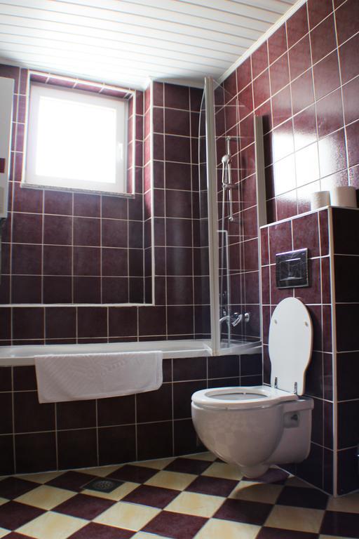 Bokun Apartments III Сисак Екстериор снимка