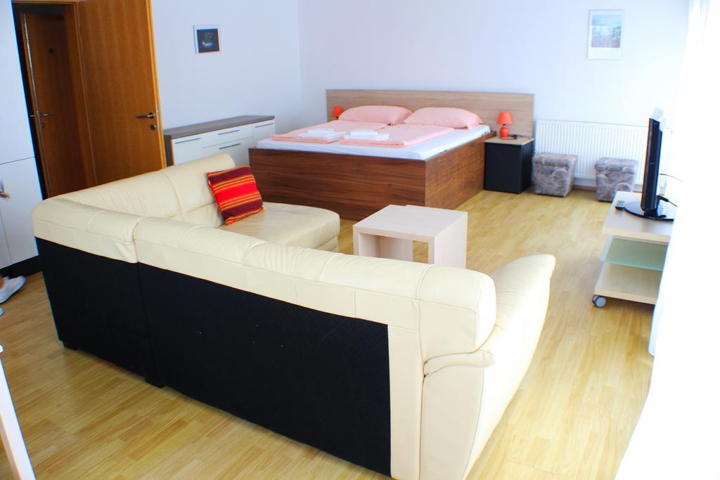 Bokun Apartments III Сисак Екстериор снимка