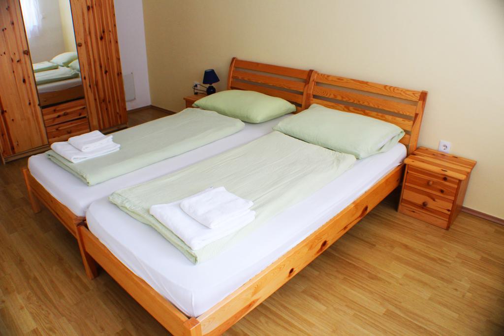 Bokun Apartments III Сисак Екстериор снимка